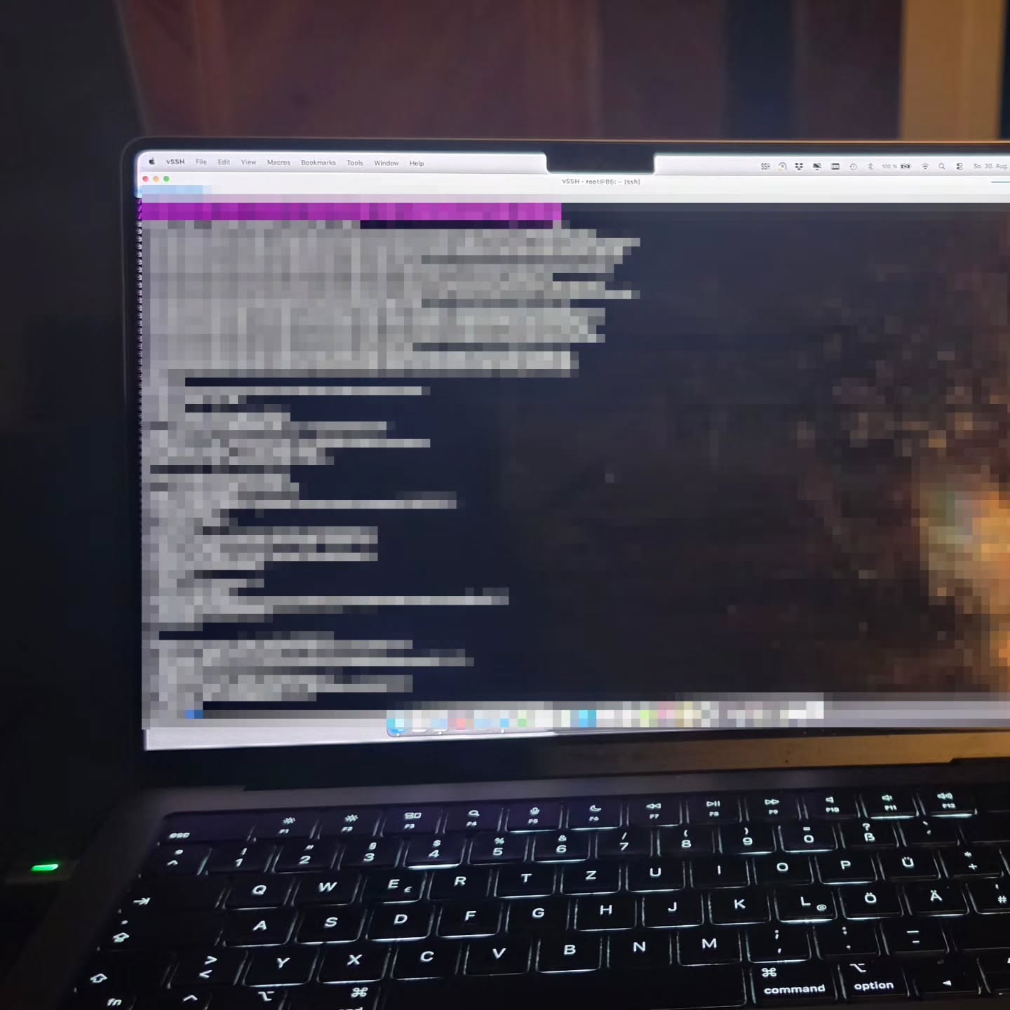 Die IT schläft nicht ;-)

Webseiten Injecton auf einem Kunden verwalteten Server.

Wir kriegen das hin 💪

#nachts #sandi